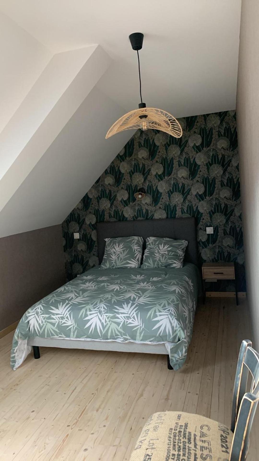 Aux Portes De La Hougue Quettehou Exteriör bild